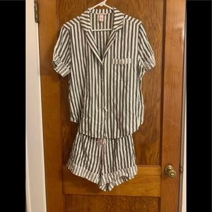 Victoria’s Secret 2 pc pajama set